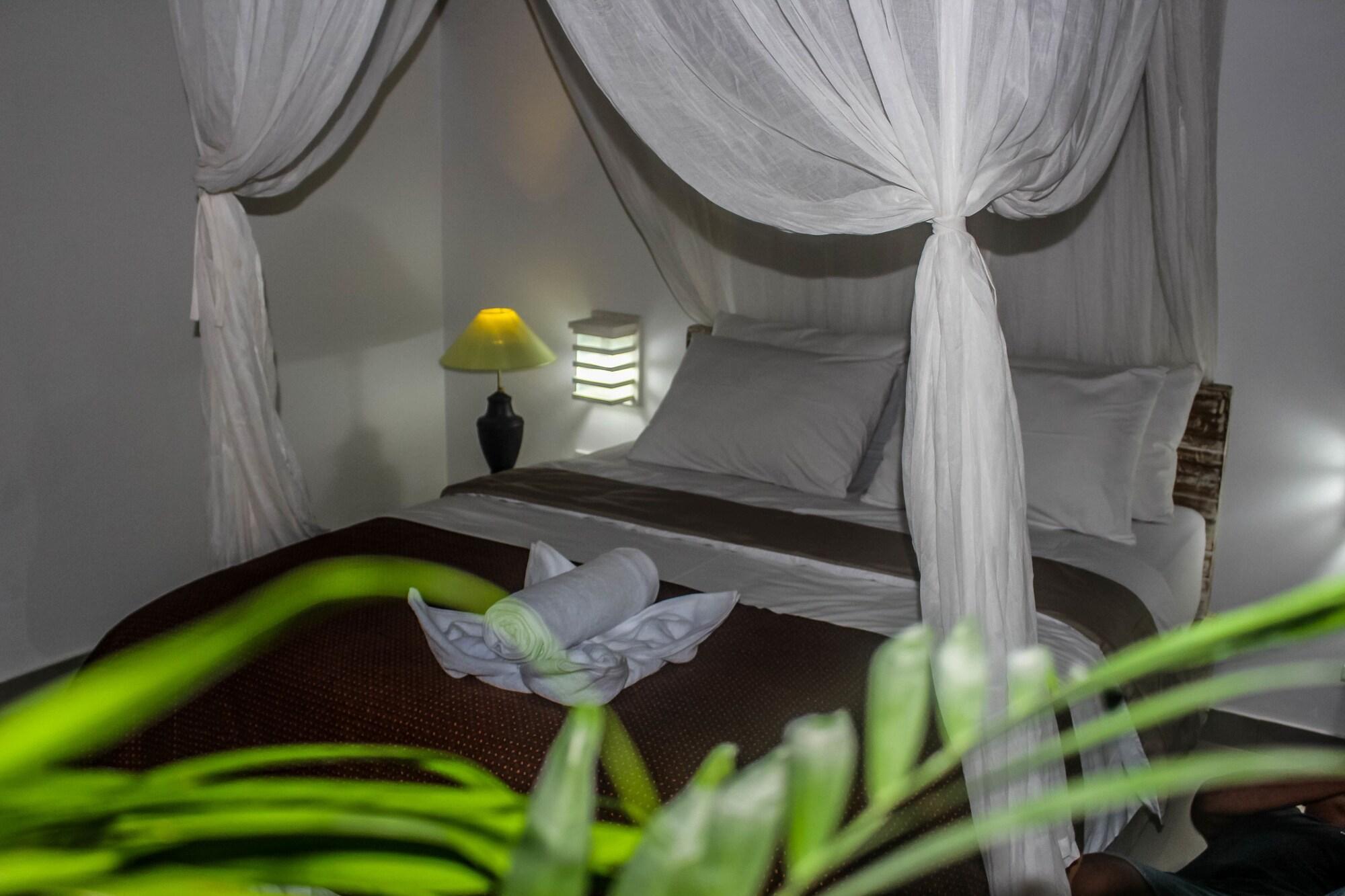 Angels Bungalow Nusa Penida Ped Exterior foto