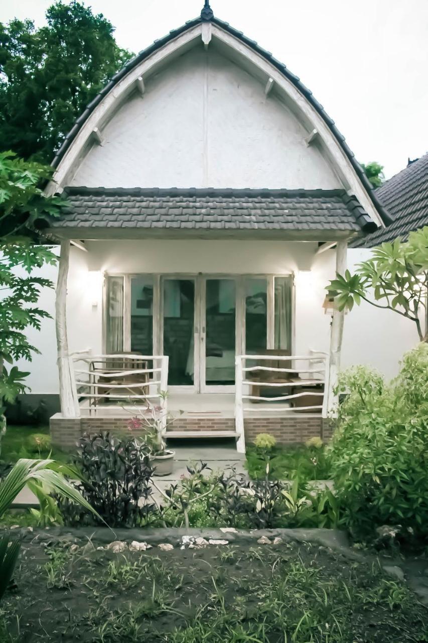 Angels Bungalow Nusa Penida Ped Exterior foto