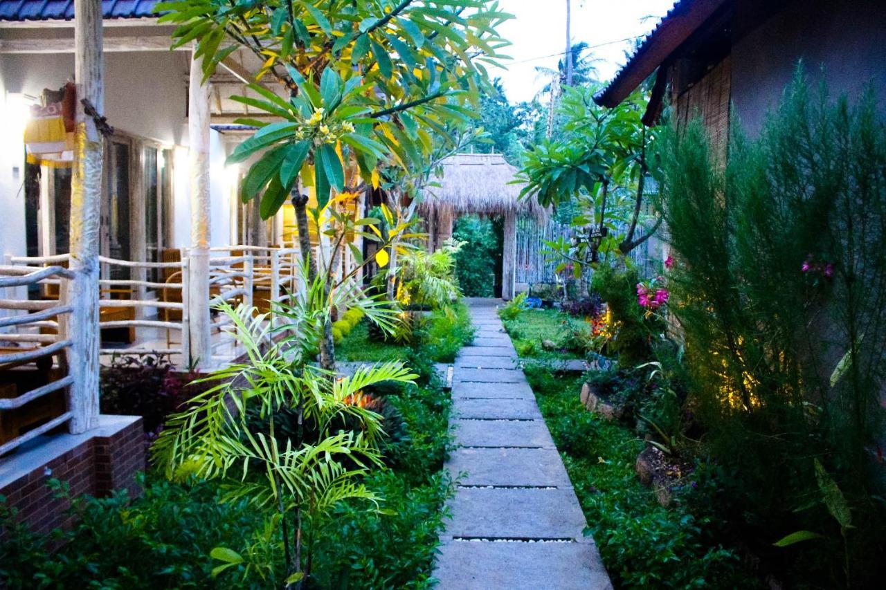 Angels Bungalow Nusa Penida Ped Exterior foto